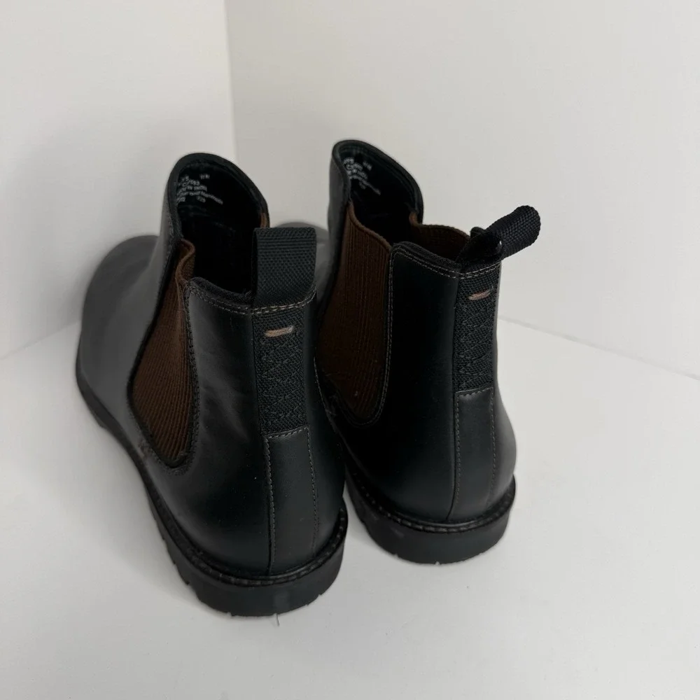 The Cole Haan Men's Midland Lug Chelsea Boot Size 11 Black Leather
